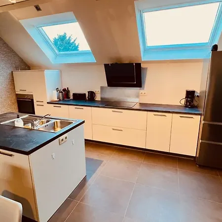 아파트 Becosy Triplex Chic Et Moderne Style Loft Beloeil