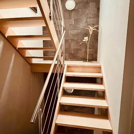 아파트 Becosy Triplex Chic Et Moderne Style Loft Beloeil