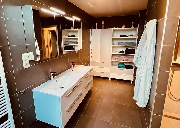 Becosy Triplex Chic Et Moderne Style Loft Apartament Beloeil