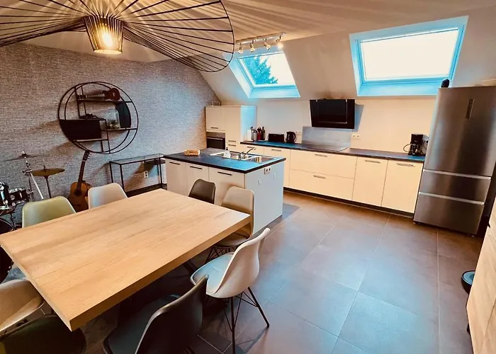 Apartament Becosy Triplex Chic Et Moderne Style Loft Beloeil